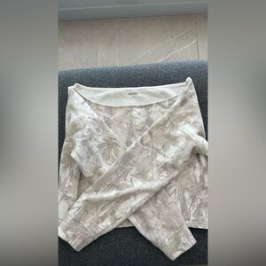 Hollister camo sweatshirts